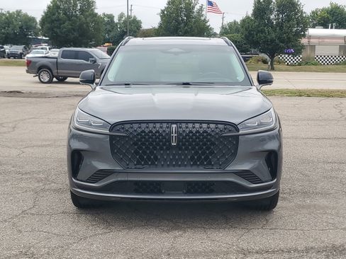 Certified 2025 Lincoln Aviator Reserve w/ Equipment Group 201A AWD/4WD image 2