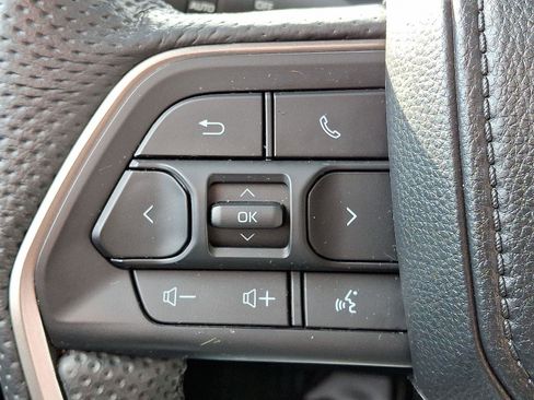 Used 2024 Toyota Tacoma Limited image 21