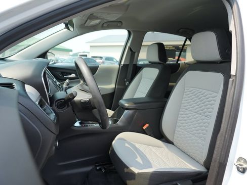 Used 2020 Chevrolet Equinox LS AWD/4WD image 12
