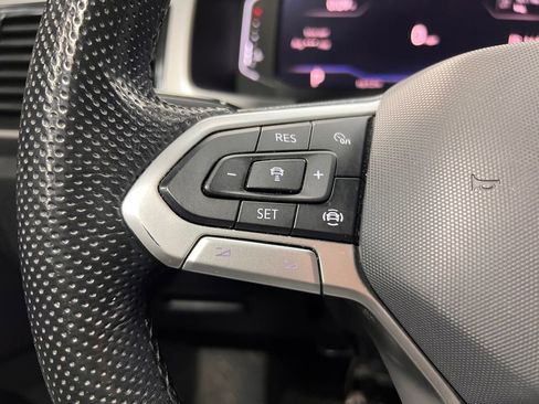 Used 2020 Volkswagen Atlas Cross Sport SEL R-Line image 10