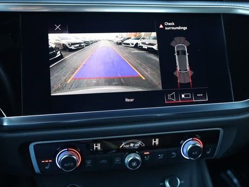 Used 2022 Audi Q3 2.0T Premium image 22