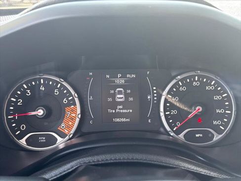 Used 2020 Jeep Renegade Latitude w/ Cold Weather Group AWD/4WD image 17