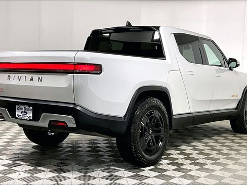 Used 2023 Rivian R1T Adventure image 12