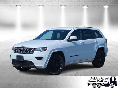 Certified 2018 Jeep Grand Cherokee Altitude AWD/4WD image 1