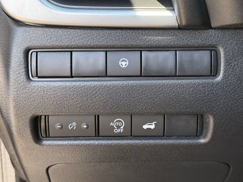 Used 2026 Nissan Rogue Dark Armor FWD image 23