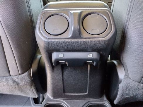 Used 2021 Jeep Gladiator Sport AWD/4WD image 26