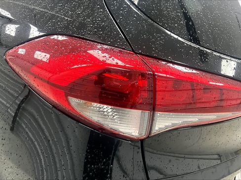 Used 2017 Hyundai Tucson SE image 29