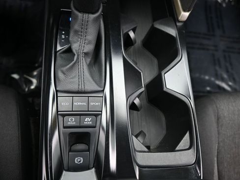 Used 2025 Toyota Camry LE image 22