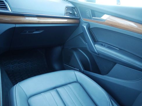 Certified 2023 Audi Q5 2.0T Premium Plus w/ Premium Plus Package image 40