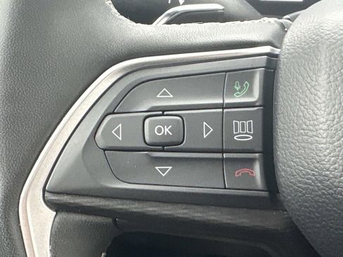 Used 2024 Jeep Grand Cherokee L Altitude image 30