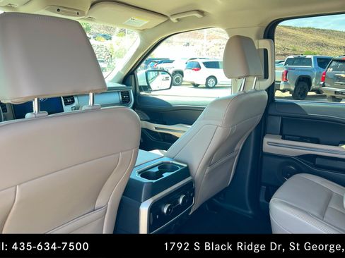 Used 2024 Ford Expedition Max XLT AWD/4WD image 19