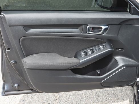 Used 2025 Honda Civic Sport image 22