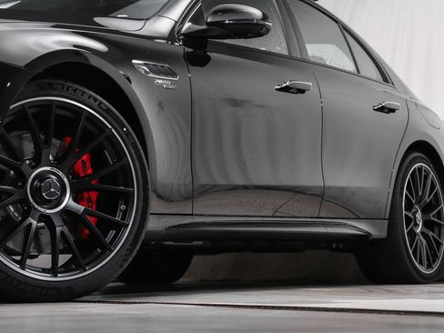 New 2026 Mercedes-Benz E 53 AMG e 4MATIC Sedan image 18