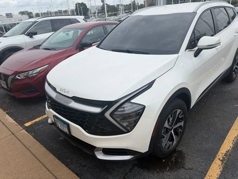 Used 2024 Kia Sportage EX AWD/4WD image 8