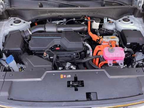 Used 2025 Hyundai Santa Fe Limited image 38