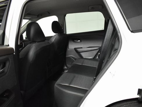 Certified 2023 Nissan Rogue SV image 28