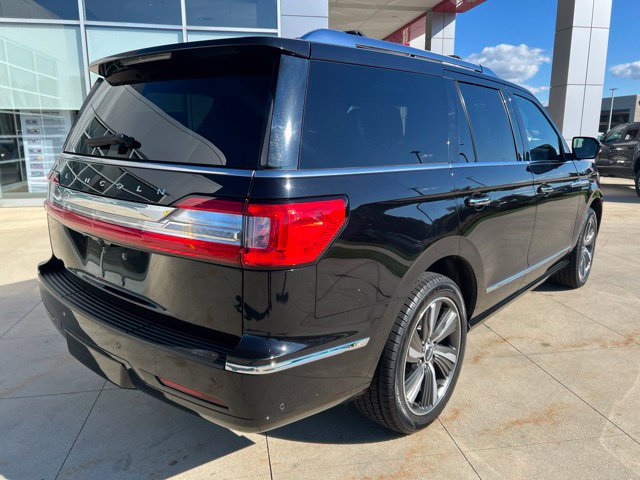 Used 2019 Lincoln Navigator Reserve AWD/4WD image 7