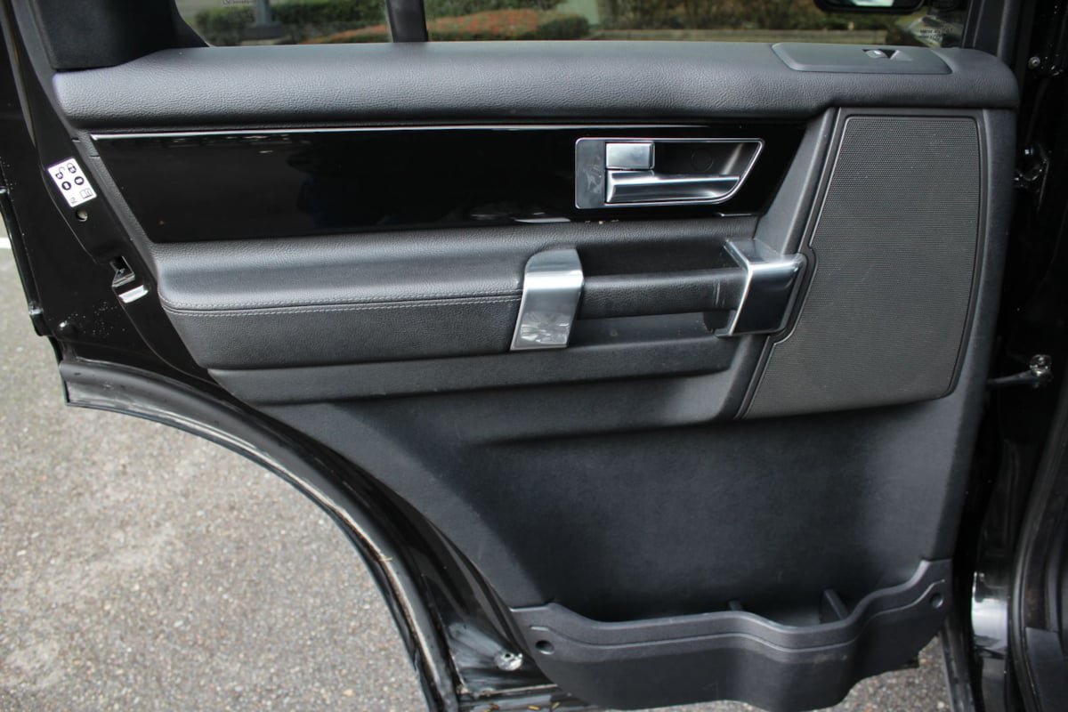 Used 2011 Land Rover LR4 HSE LUX AWD/4WD image 18
