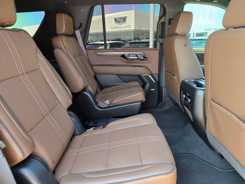 Used 2026 Chevrolet Tahoe High Country RWD image 29
