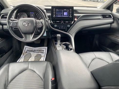 Used 2023 Toyota Camry SE FWD image 5