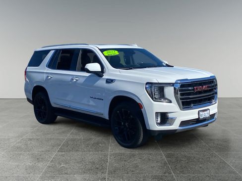 Used 2023 GMC Yukon SLT w/ SLT Premium Package AWD/4WD image 7