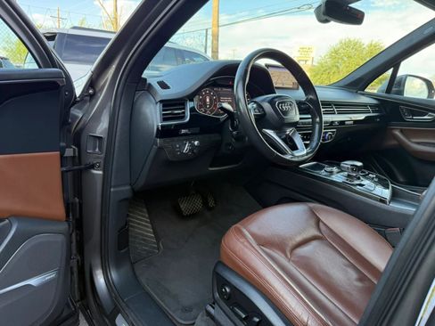 Used 2018 Audi Q7 3.0T Prestige w/ Prestige Package AWD/4WD image 40