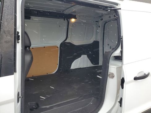 Used 2017 Ford Transit Connect XL image 8