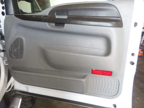 Used 2007 Ford F250 4x4 Crew Cab Super Duty image 33