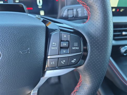 Certified 2025 Ford Explorer ST-Line w/ ST-Line Street Pack image 23