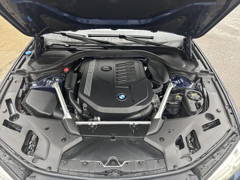 Used 2021 BMW 540i xDrive w/ Premium Package image 16