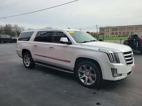 Used 2016 Cadillac Escalade ESV Premium AWD/4WD image 2