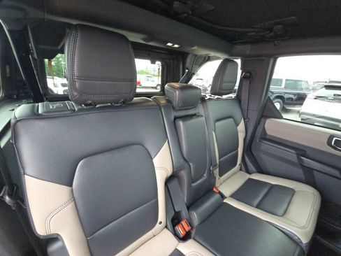 Used 2024 Ford Bronco Wildtrak AWD/4WD image 15