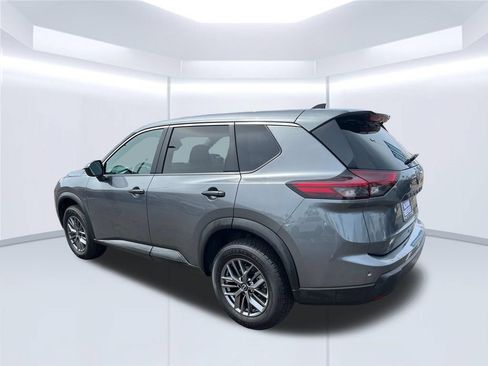 Used 2024 Nissan Rogue S AWD/4WD image 3
