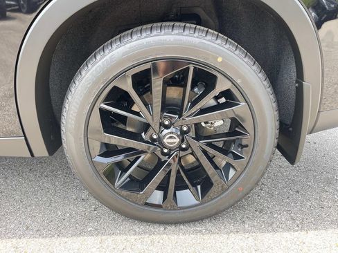 New 2026 Nissan Rogue SL AWD/4WD image 11