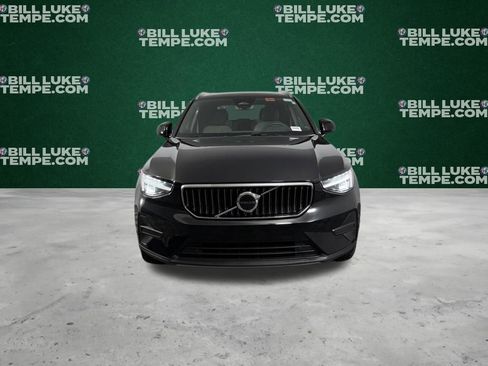 Used 2025 Volvo XC40 B5 Core image 5