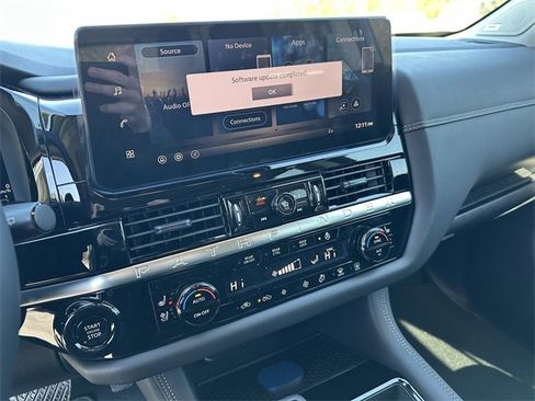 New 2026 Nissan Pathfinder Platinum image 23