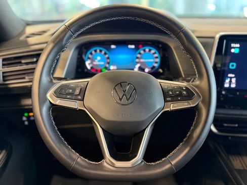 Used 2025 Volkswagen Atlas Cross Sport SE AWD/4WD image 24