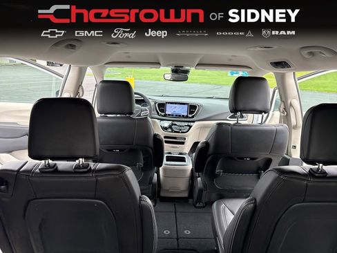 Used 2024 Chrysler Pacifica Touring-L w/ Road Tripper Package image 24