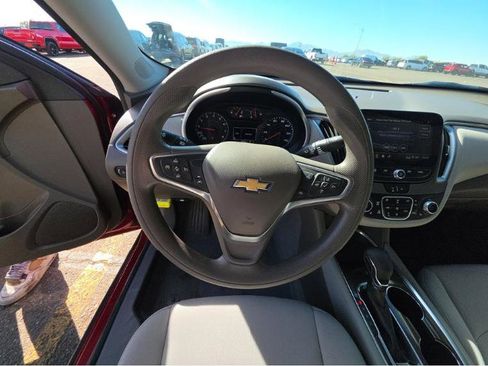 Used 2022 Chevrolet Malibu LT image 7