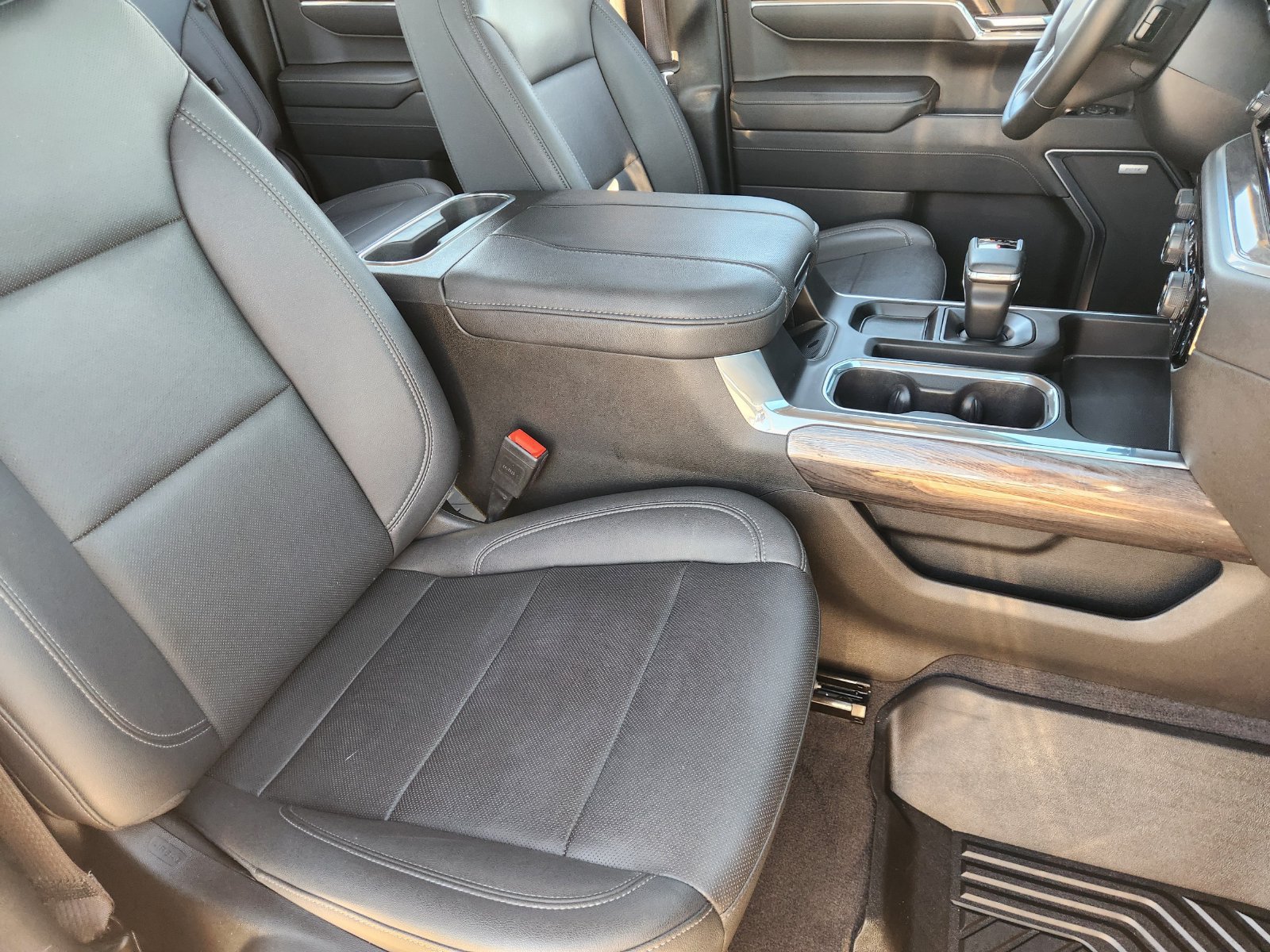 Certified 2023 Chevrolet Silverado 1500 LTZ AWD/4WD image 18