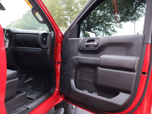 Used 2021 Chevrolet Silverado 1500 Custom Trail Boss image 24