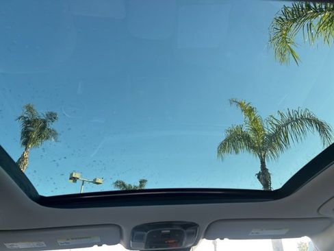 Used 2025 Hyundai Tucson Limited image 13