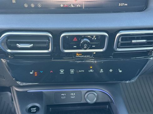 New 2026 Nissan Sentra SV w/ SV Convenience Package FWD image 29