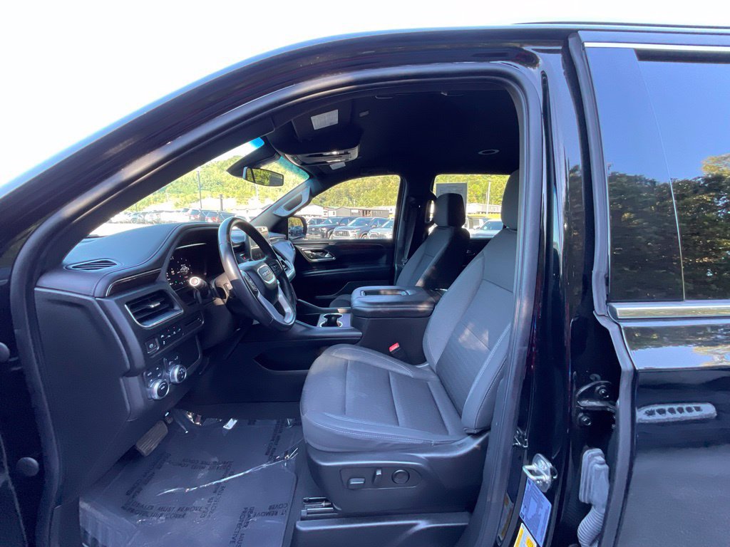 Used 2022 GMC Yukon SLE AWD/4WD image 9