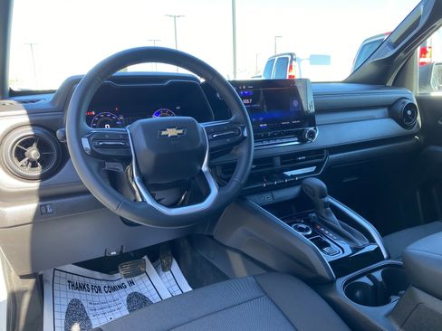 Used 2025 Chevrolet Colorado W/T w/ WT Convenience Package II image 31