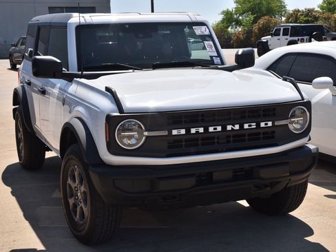 Certified 2025 Ford Bronco Big Bend image 4