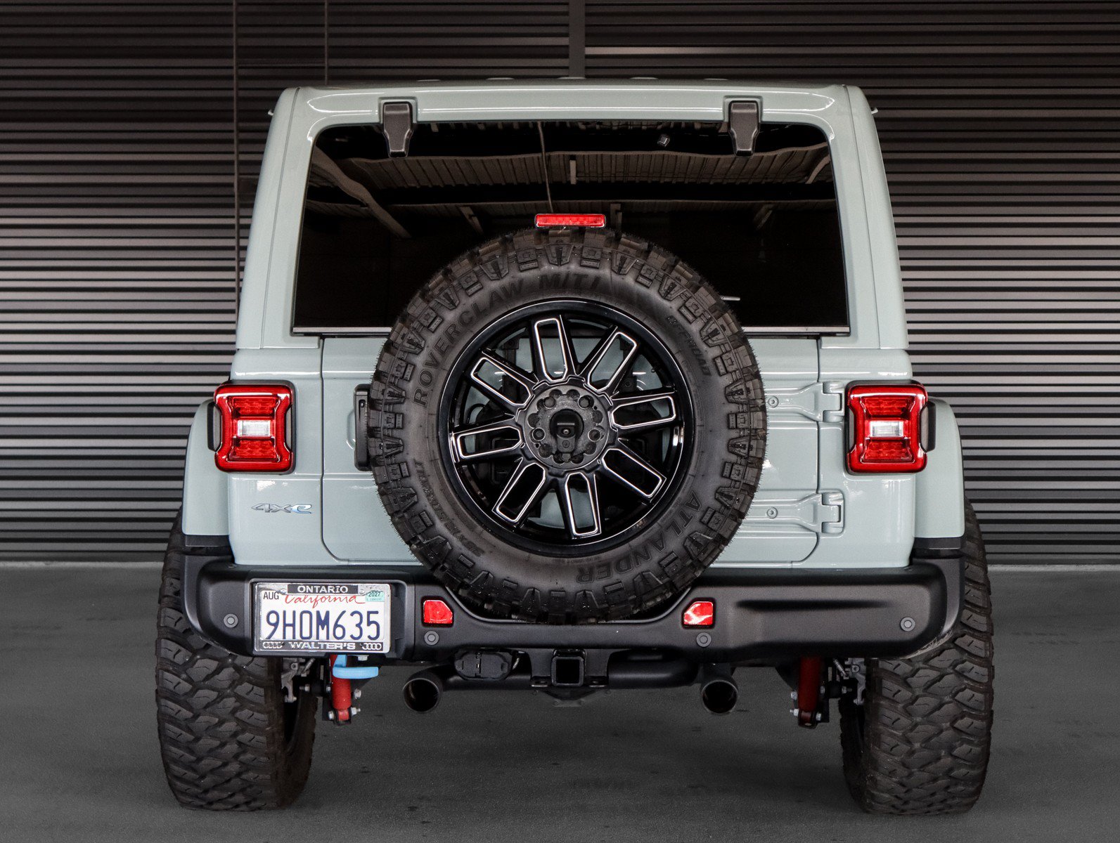 Used 2024 Jeep Wrangler Unlimited Rubicon 4xe AWD/4WD image 16