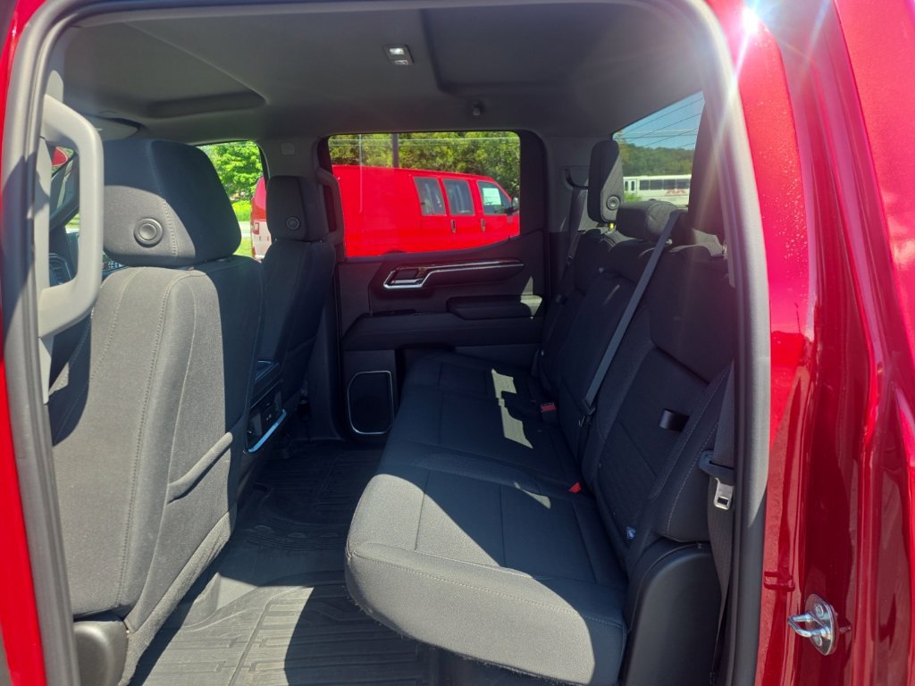 Used 2022 GMC Sierra 1500 Elevation w/ LPO, Elevation Black Package AWD/4WD image 32