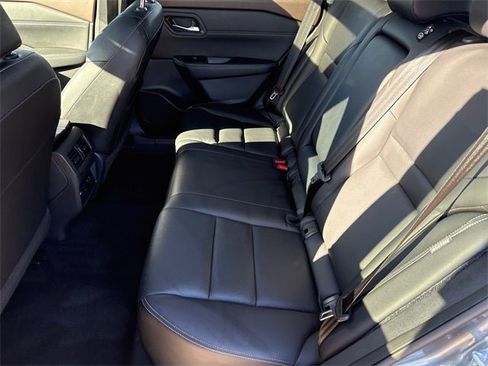 Certified 2023 Nissan Rogue SL w/ SL Premium Package image 18