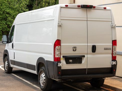 Used 2023 RAM ProMaster 2500 FWD image 9